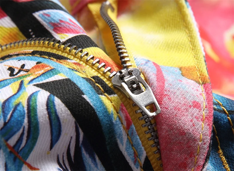 Men's Colorful Graffiti Printed Jeans Y2K Colorful Slim Fit Tapered Elastic Casual Pants Fashion Street Clothing Small Foot Pant