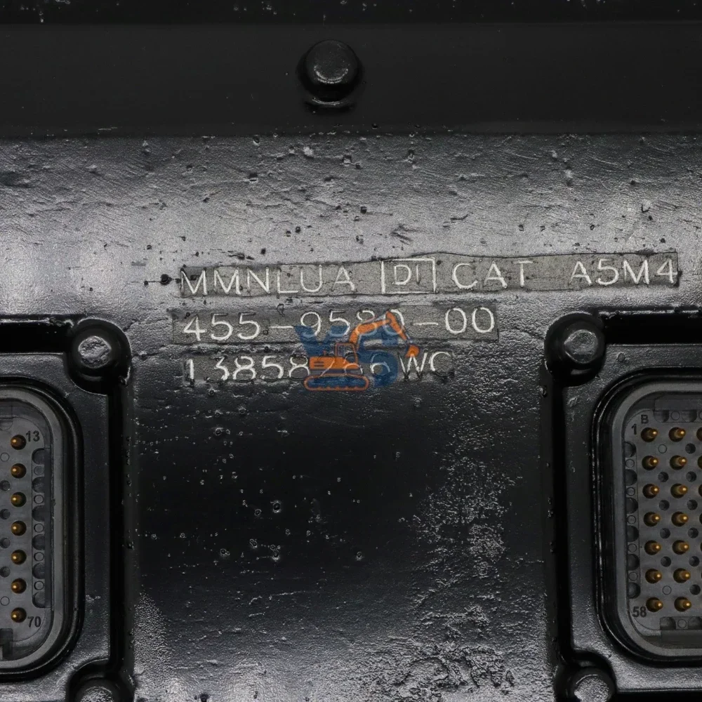 Фото Электронный блок управления (ECM/ECU) для экскаваторов YS 924K, 930K, 938K, 930M, 938M, колесных погрузчиков и тракторов, номер детали 455-9580, 20R-7217. №2