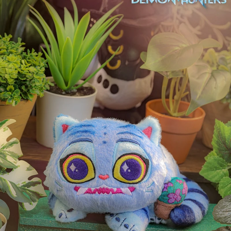 Фото Оригинальный брелок-подвеска Hot Toys COSBI Blind Box K-POP Witch Hunt Squad Derpy Tiger Mascot с карабином-лобстером для рюкзака №3