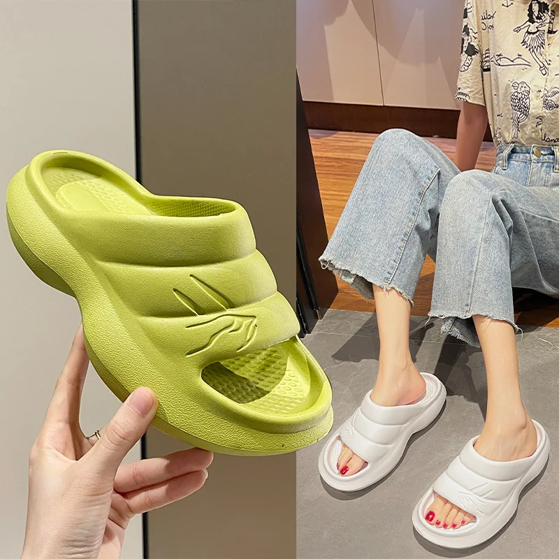 

Step on Shit-feeling Slippers Female Summer Outside Wear Couples Home Non-slip Net Celebrity Plus Size Beach Sandals Men's Tide