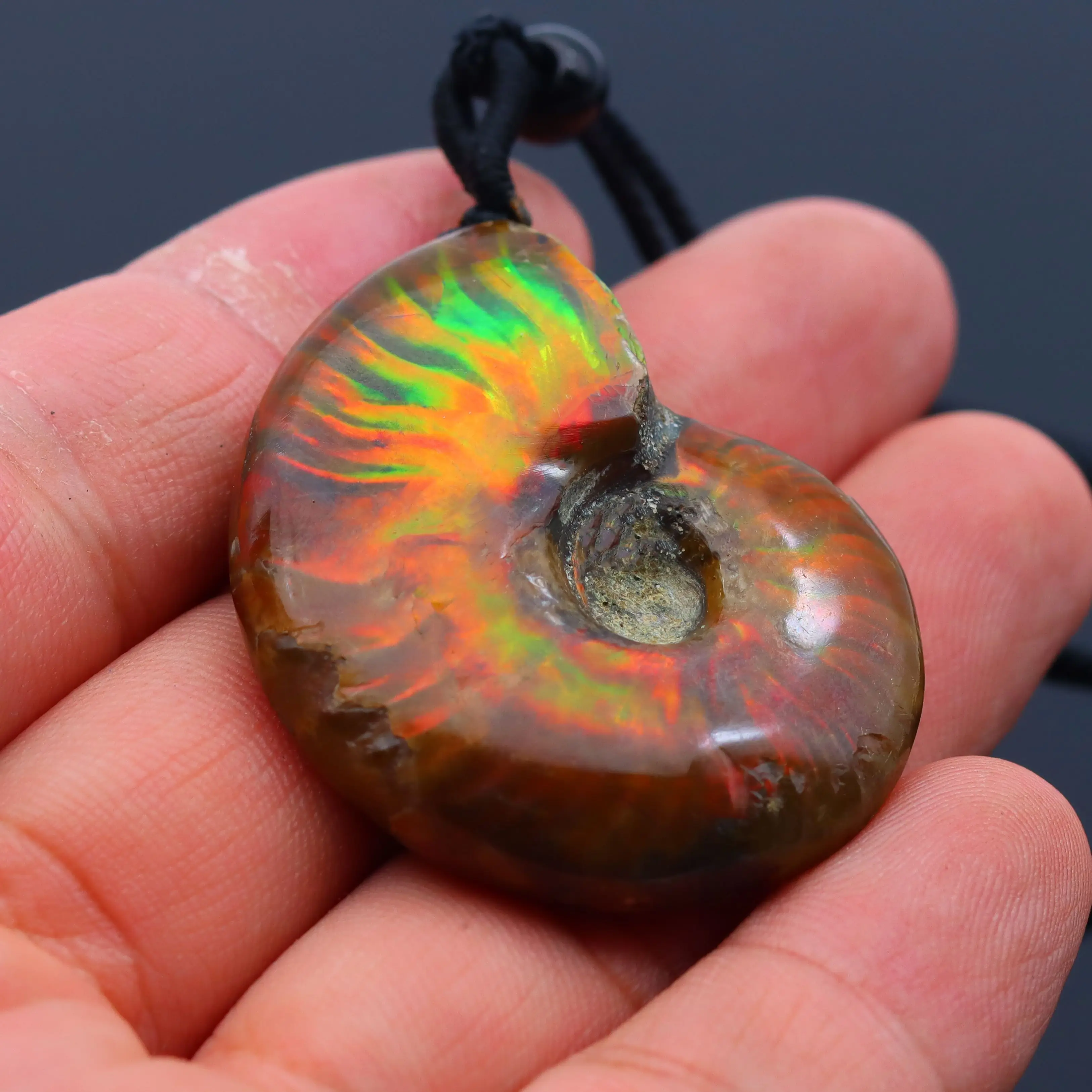 

Натуральный подвесной винт в виде пятен, натуральный камень из хризантем, улитка, ожерелье