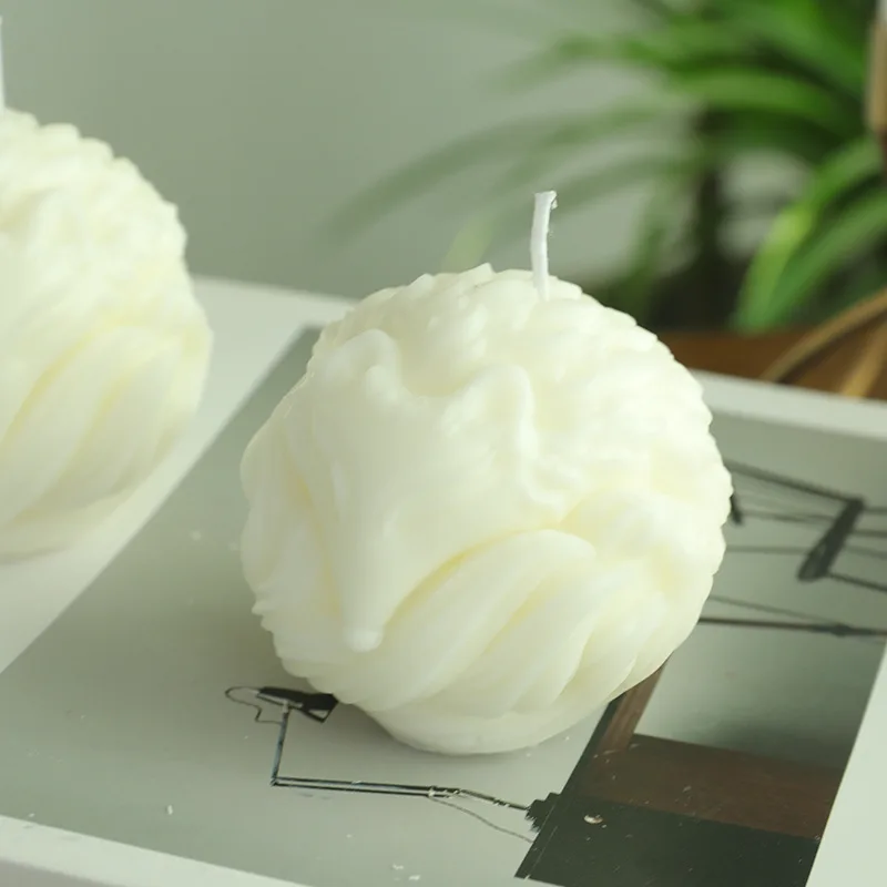 

Sleeping fox animal scented candles home decoration accessories for living room white candles creative luxury guest gift candles
