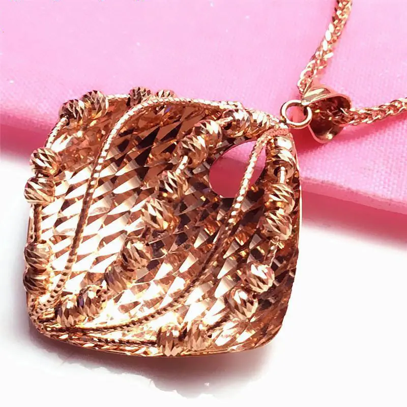 

Russian Purple Gold Shiny Beads Diamond Pendant Women's Luxury Elegant High-End Fashionable Rose Gold Necklace Clavicle Chain