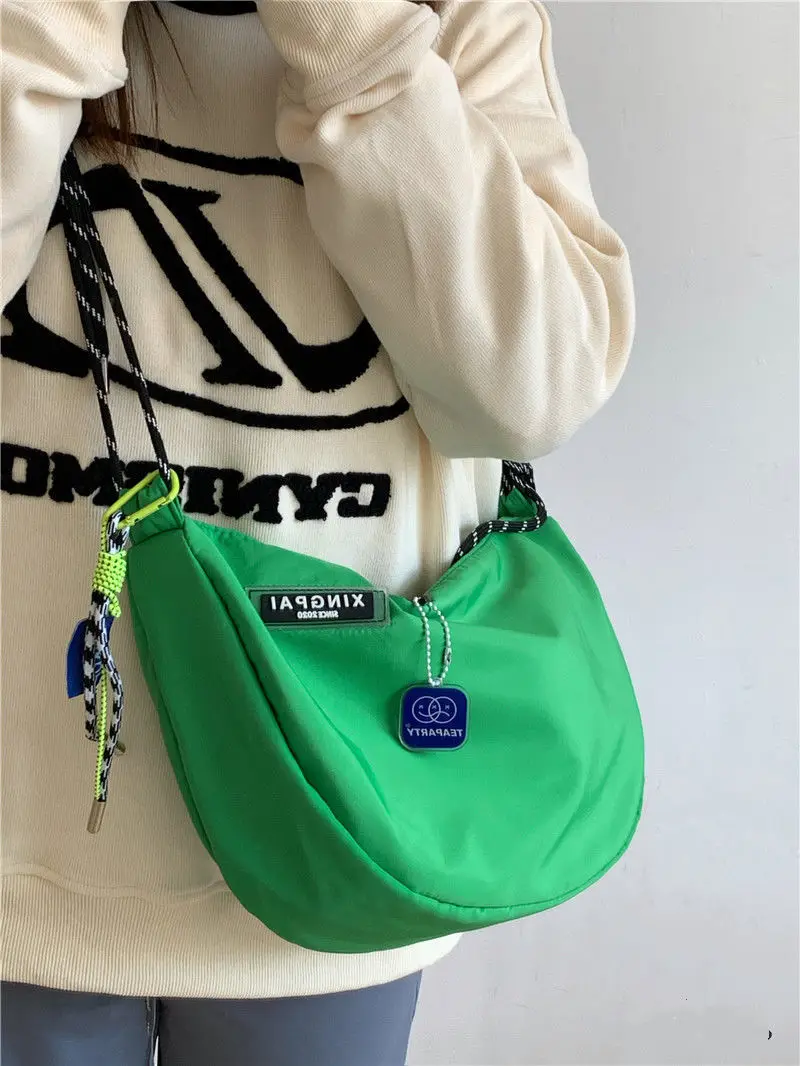 

Casual Waterproof Nylon Dumpling Shoulder Bag Female Korean Version Solid Color Large Capacity Crossbody Bag Big Shopper Unisex