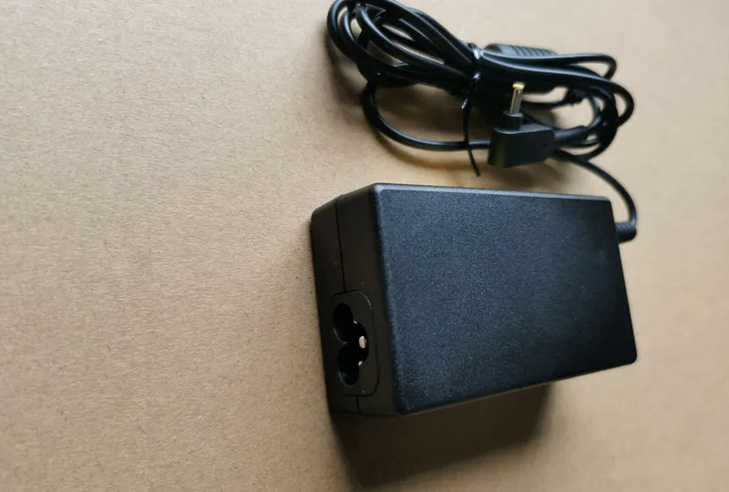 Оригинальное зарядное устройство Chicony A18-065N3A 19 В 3 42 А 65 Вт 0x1 0 мм A065R178P с адаптером