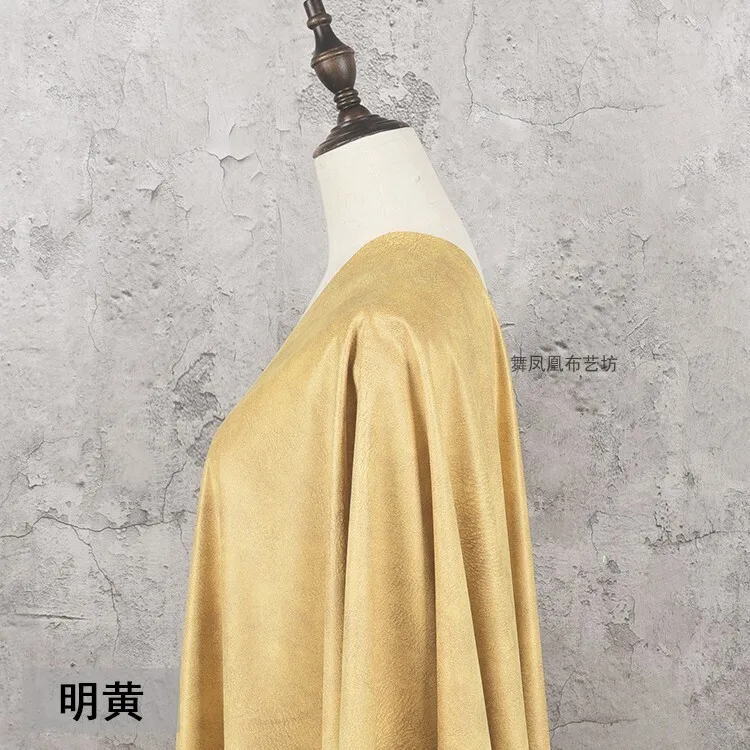 Супермягкая потрескавшаяся технологичная ткань замшевая с горячим тиснением