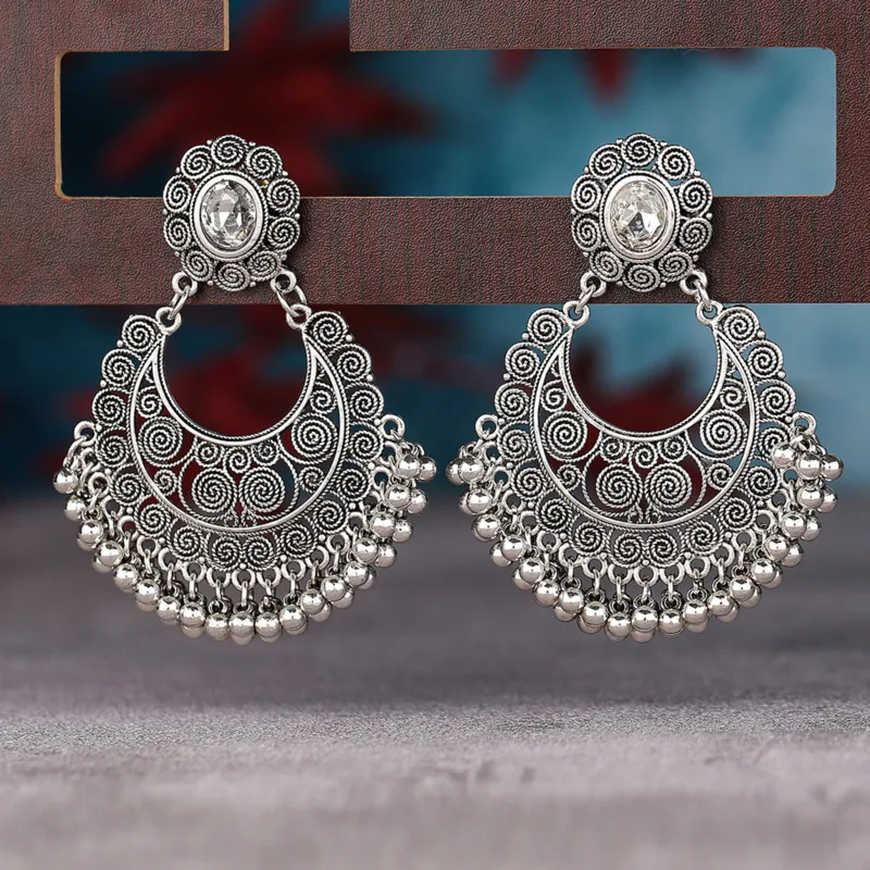 

Серьги-кисточки в богемном стиле с колокольчиком