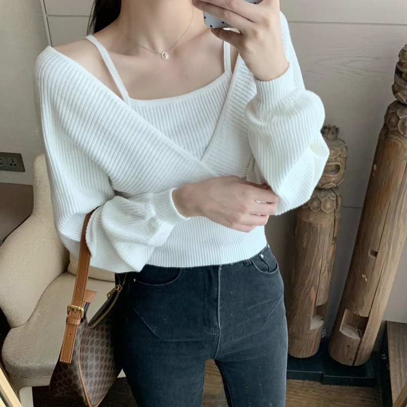 

Casual Knitted Tops Female Vintage Batwing Long Sleeve Like Two Piece Sweater Fall V-neck Sling Strap Slim Short Pullover 28268