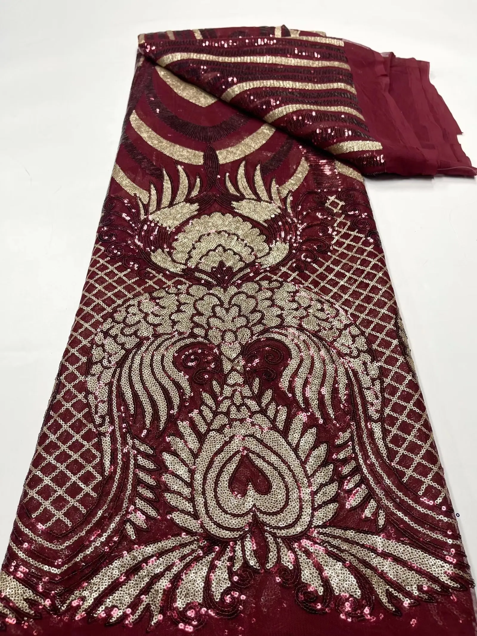 

2022 Nigerian Tulle Lace Lace with Beautiful Sequins and Beads Embroidery Craft Lace Comfortable Silk Wedding Dress Fabric