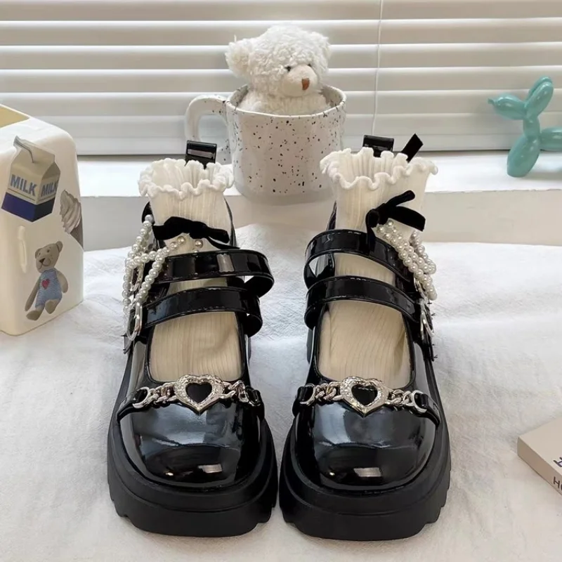

Женские туфли на платформе в стиле панк, туфли-лодочки с жемчугом, Туфли Мэри Джейн, Лолита, женская обувь из лакированной кожи в японском стиле, готические туфли на высоком каблуке, весна 2023