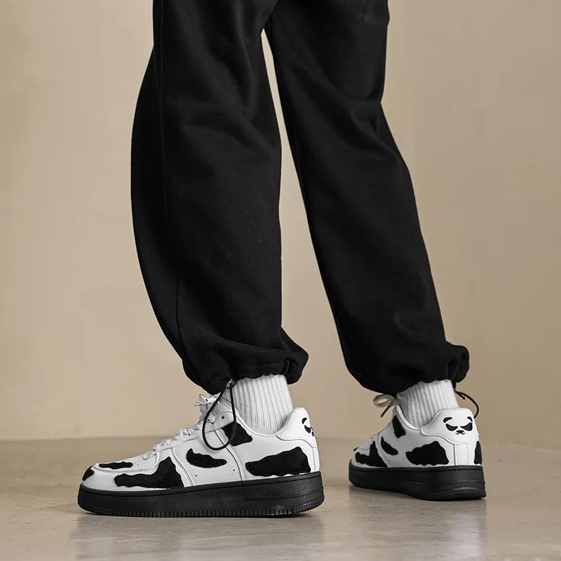 Men's Woman Black and White Splicing Board Shoes Casual Sports Shoes Men's Lace-up Sports Skateboard Shoes