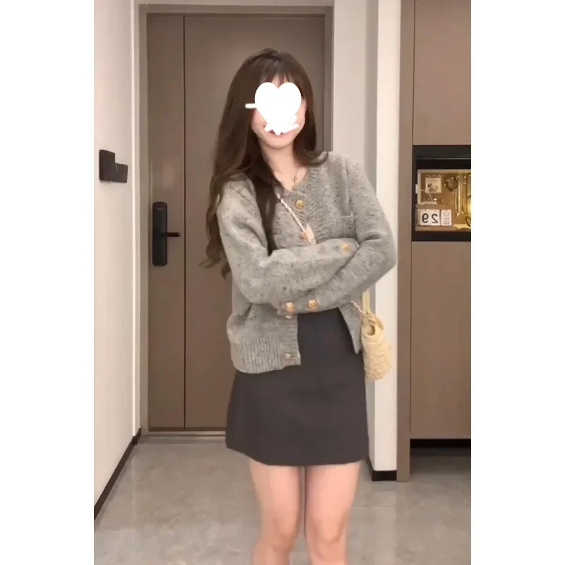Новинка 2024 стильный корейский серый свитер укороченный Женский вязаный кардиган