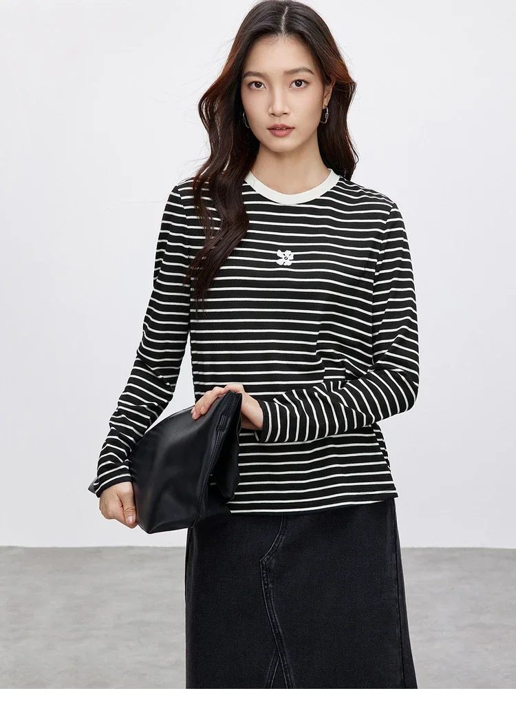 Женская футболка из хлопка SENTUBILA