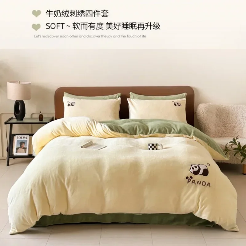 2024 утолщенный теплый милый мультяшный молочный флисовый комплект из четырех