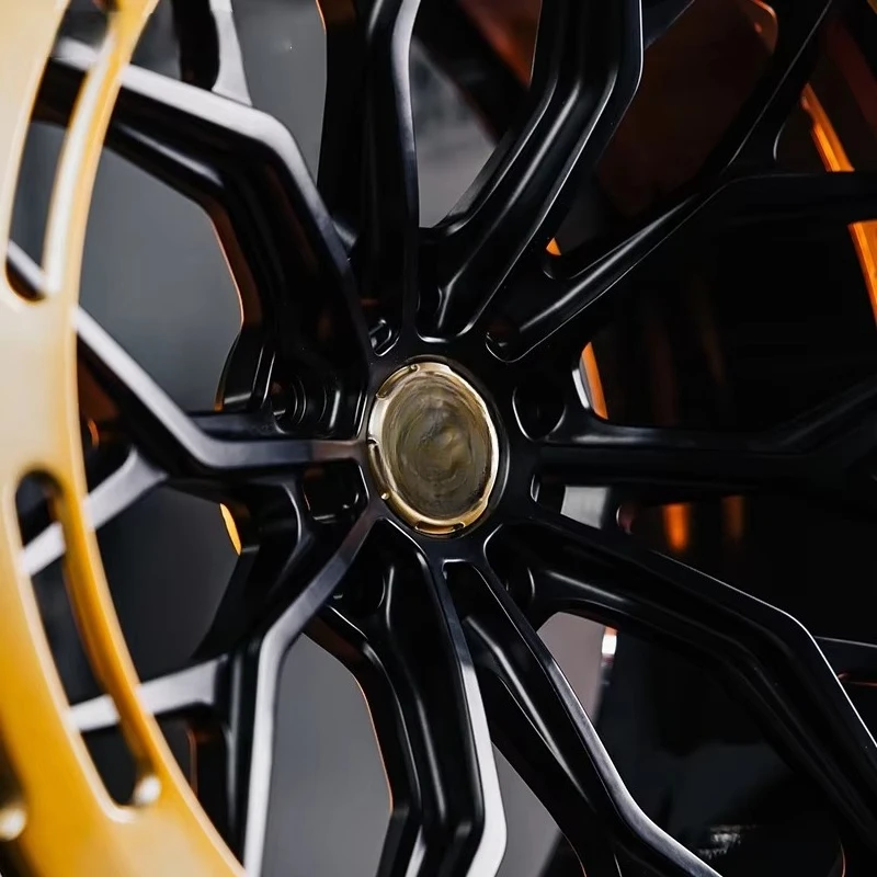 Фото Кованые автомобильные диски 15, 18, 20, 21, 22, 24, 26 дюймов 5x114.3, 5x112, 5x130 для люксовых автомобилей №4