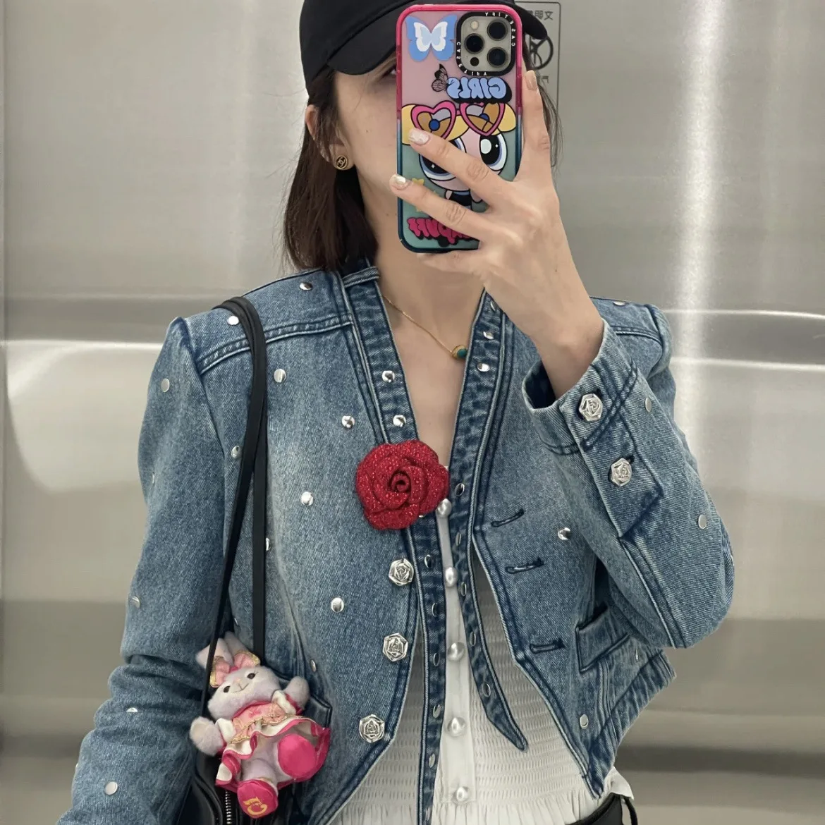 Pure Yuan Same Sle as Stars Design Джинсовое пальто с заклепками Женское осеннее новое