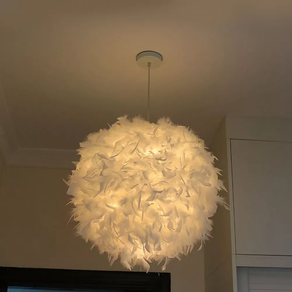 

Mordern Feather Pendant Lamp E27 Lamp Holder Fairy Hanging Lamp Goose Feather Bedroom Dining Room Loft Chandelier Ceiling Light