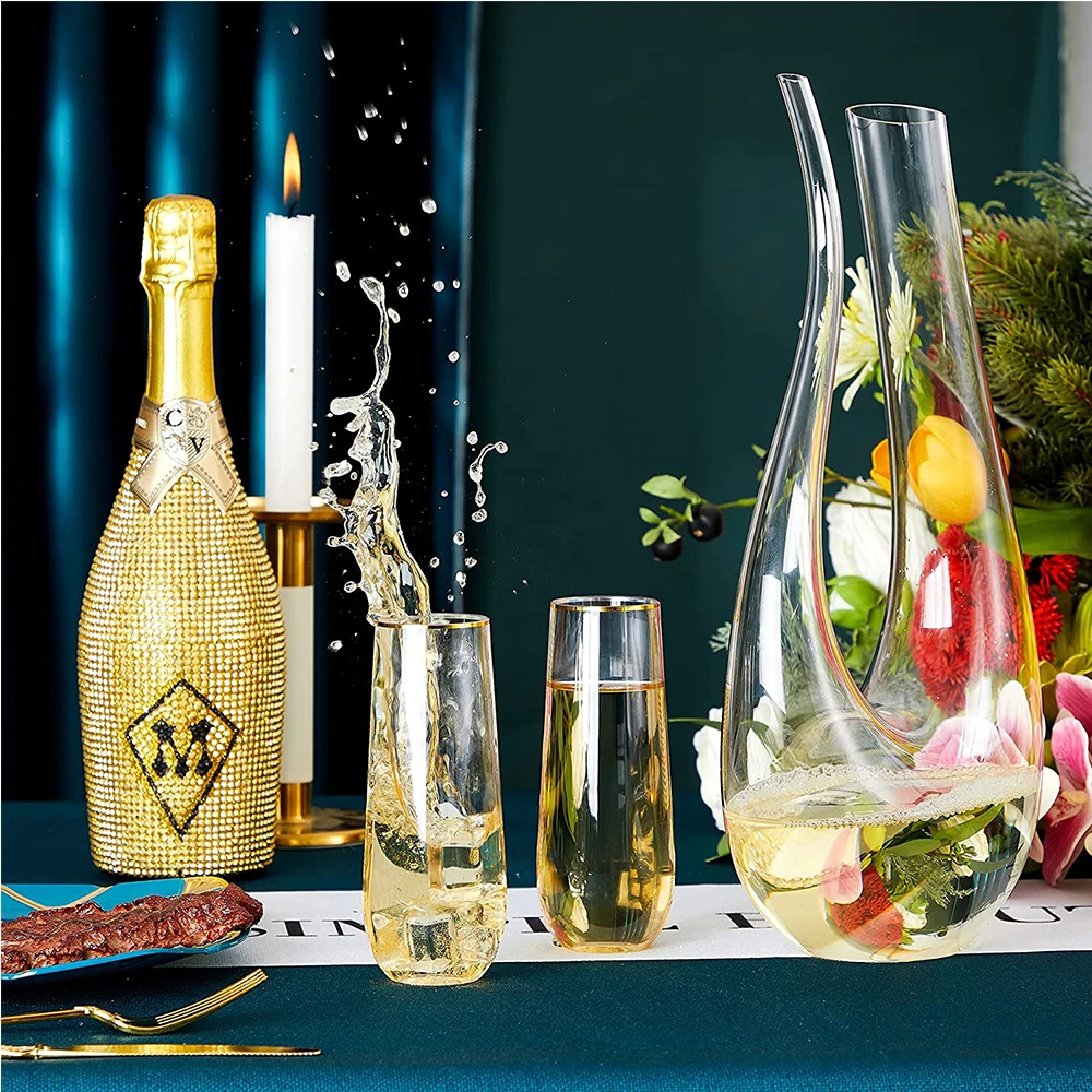 

10 Disposable Plastic Golden Rim Transparent Cocktail Glasses Perfect for Parties, Weddings and Birthdays Shatter-resistant