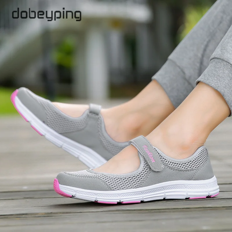 New Women Flats 2022 Spring Summer Ladies Breathable Mesh Flat Shoes Women's Soft Sneakers Female Casual Walking White Shoe