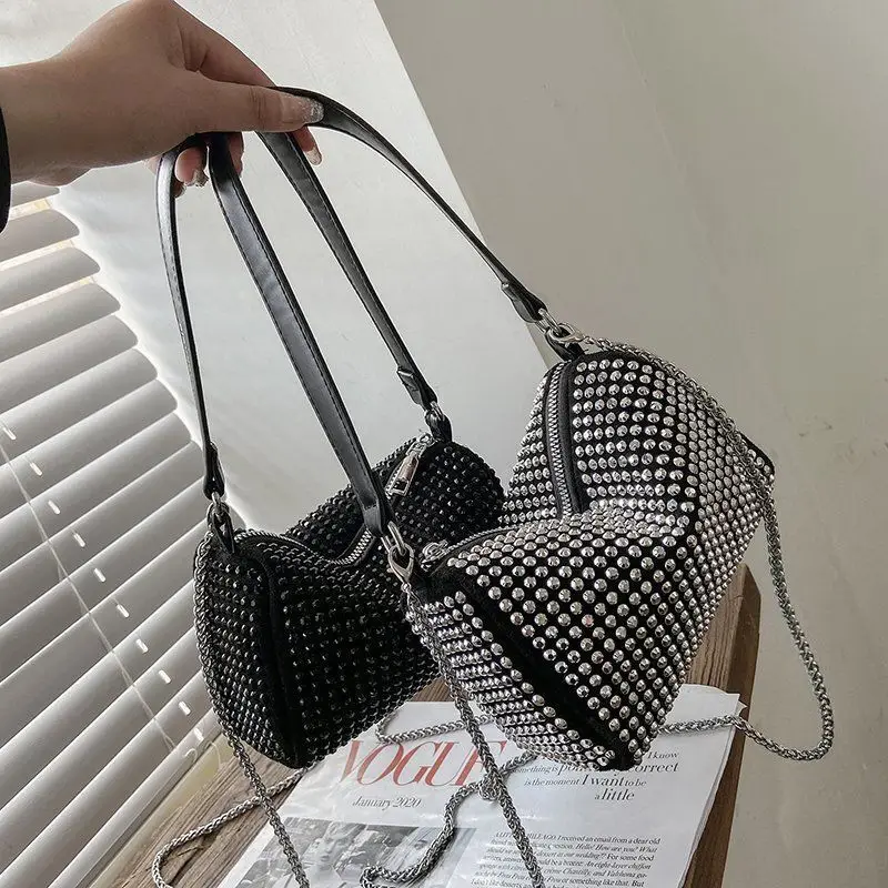 

Luxury Women Shoulder Bag Shiny Female Pillow Handbags Chain Crossbody Bags Dinner Party Ladies Diamond Underarm Bag
