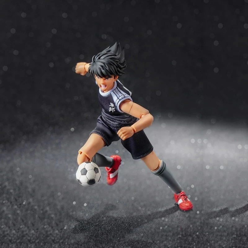 

Kid Playing Football Japanese 24CM PVC Anime Action Figure Tsubasa Ozora Kojiro Hyuga Movable Toys For Friends Gifts Game