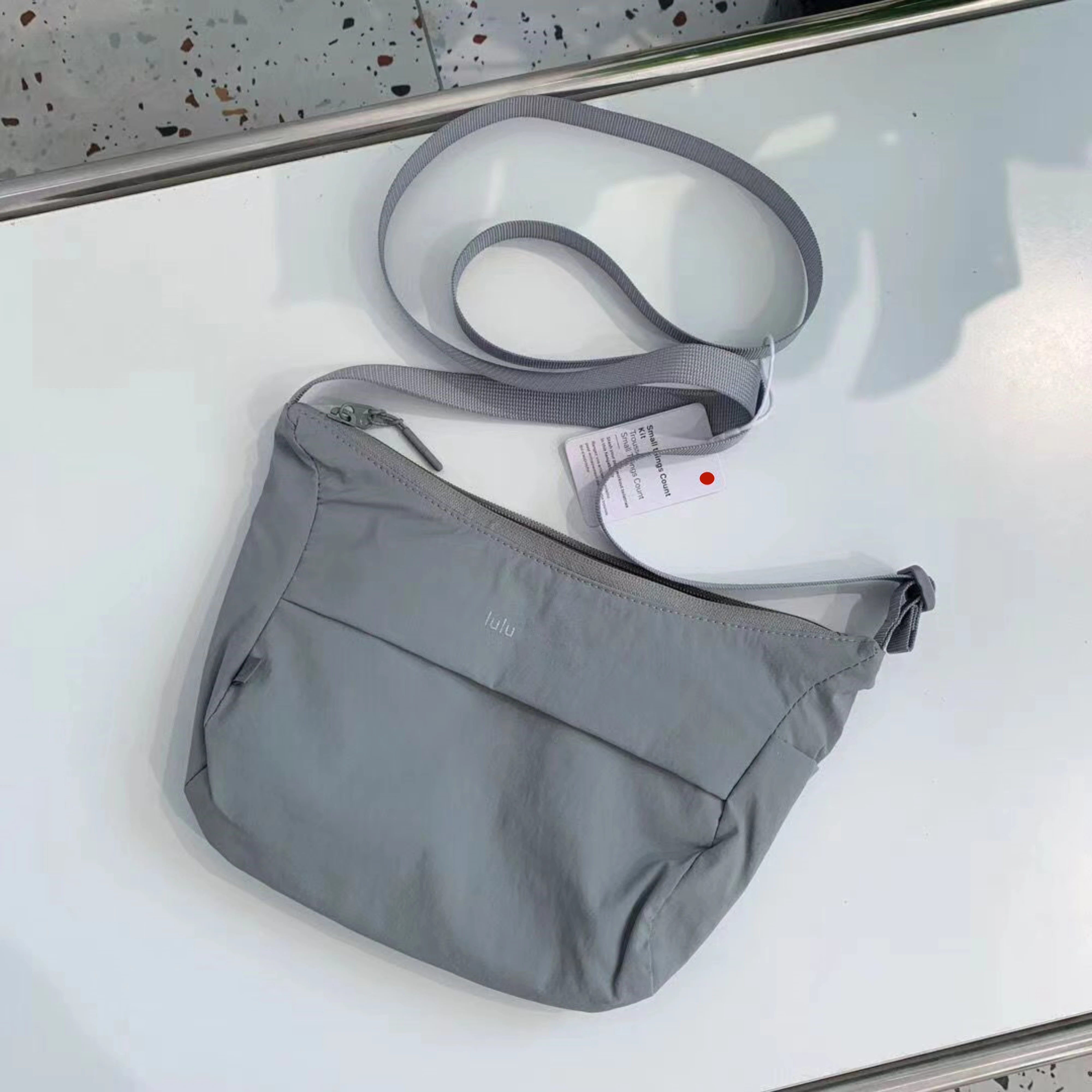 NWT Luluwomen Sling Crossbody Bag Fashion Casual Small Shoulder Bag Daily Commuting Crossbody Bag Waterproof Sports Fitness Bag