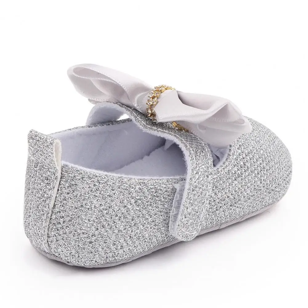 

Portable 1 Pair Fashion Anti-slip Bottom Bowknot Foot Shoes Lightweight Baby Princess Shoes Eye-catching for Daily