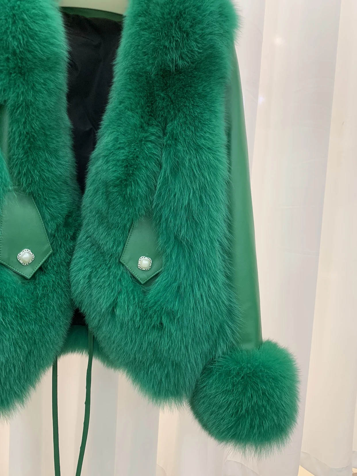 Winter Whole Fox Fur Coat Women Luxury Women's Long Sleeve Fur Coat Fur Integrated Jacket for Women Winter Fashion Young Ladies