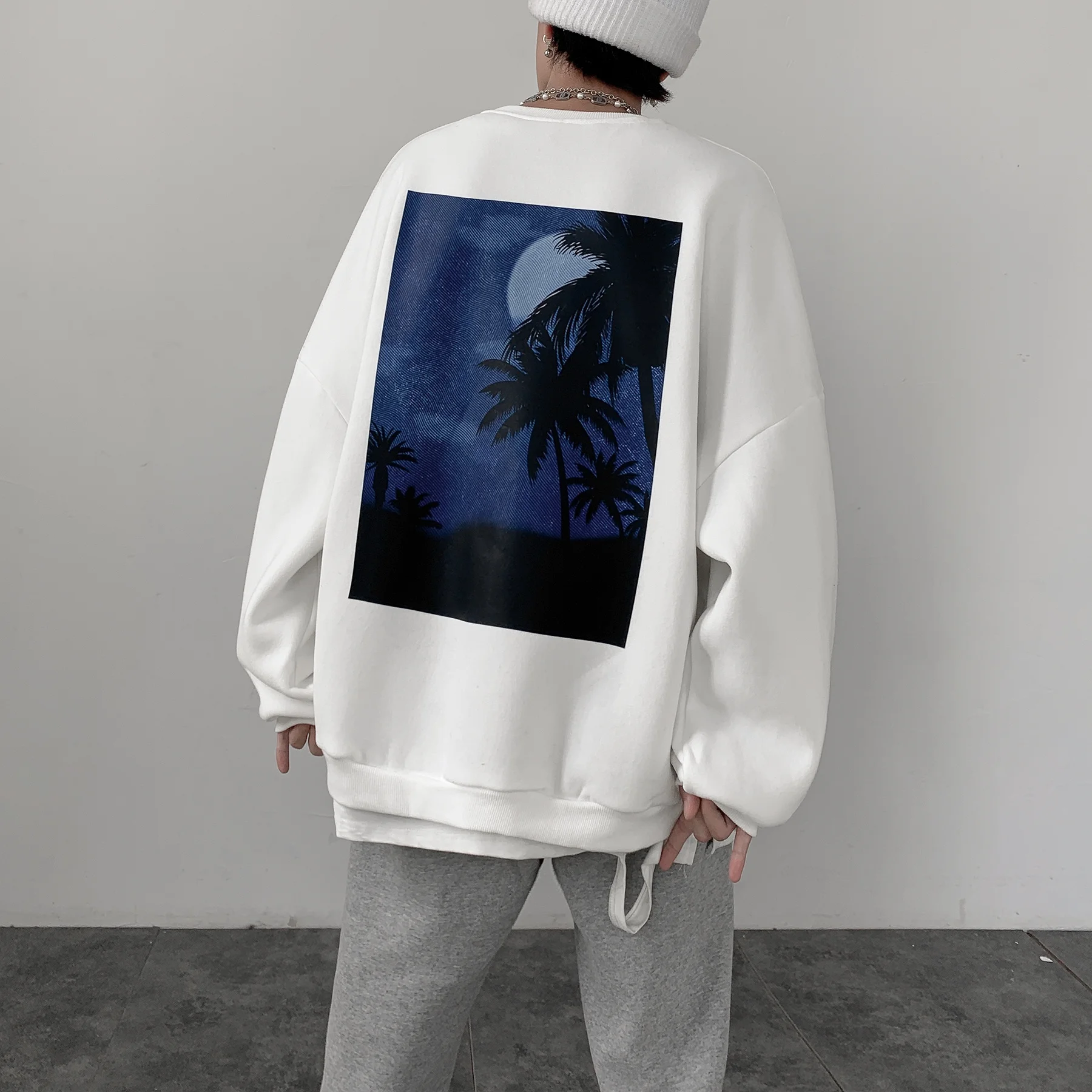 

Hybskr Beautiful Night Moon Landscape Men Sweatshirts Winter Male Streetwear O Neck Hoodies Korean Style Fashion Unisex Pullover