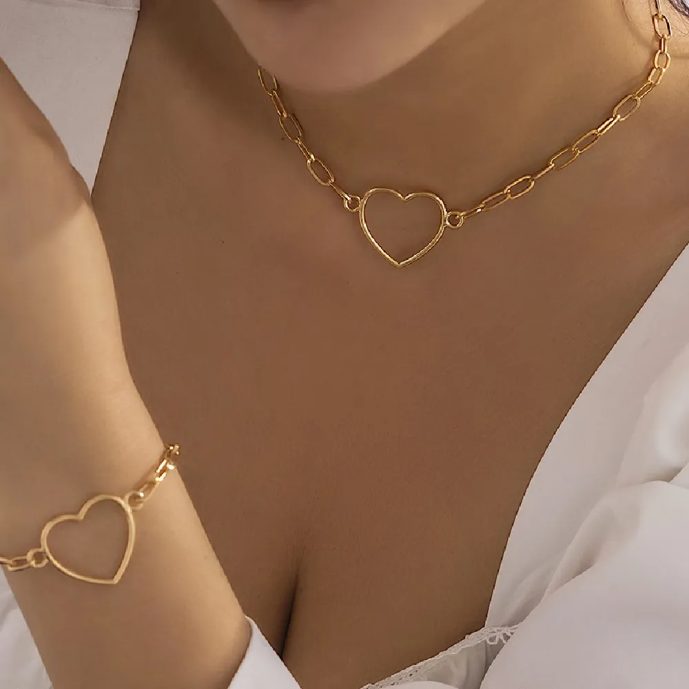 

Simpel Hollow out Heart Choker Necklaces&Bracelet for Women Egirl Dainty Simple Clavicle Necklace Party Statement Jewelry Gifts