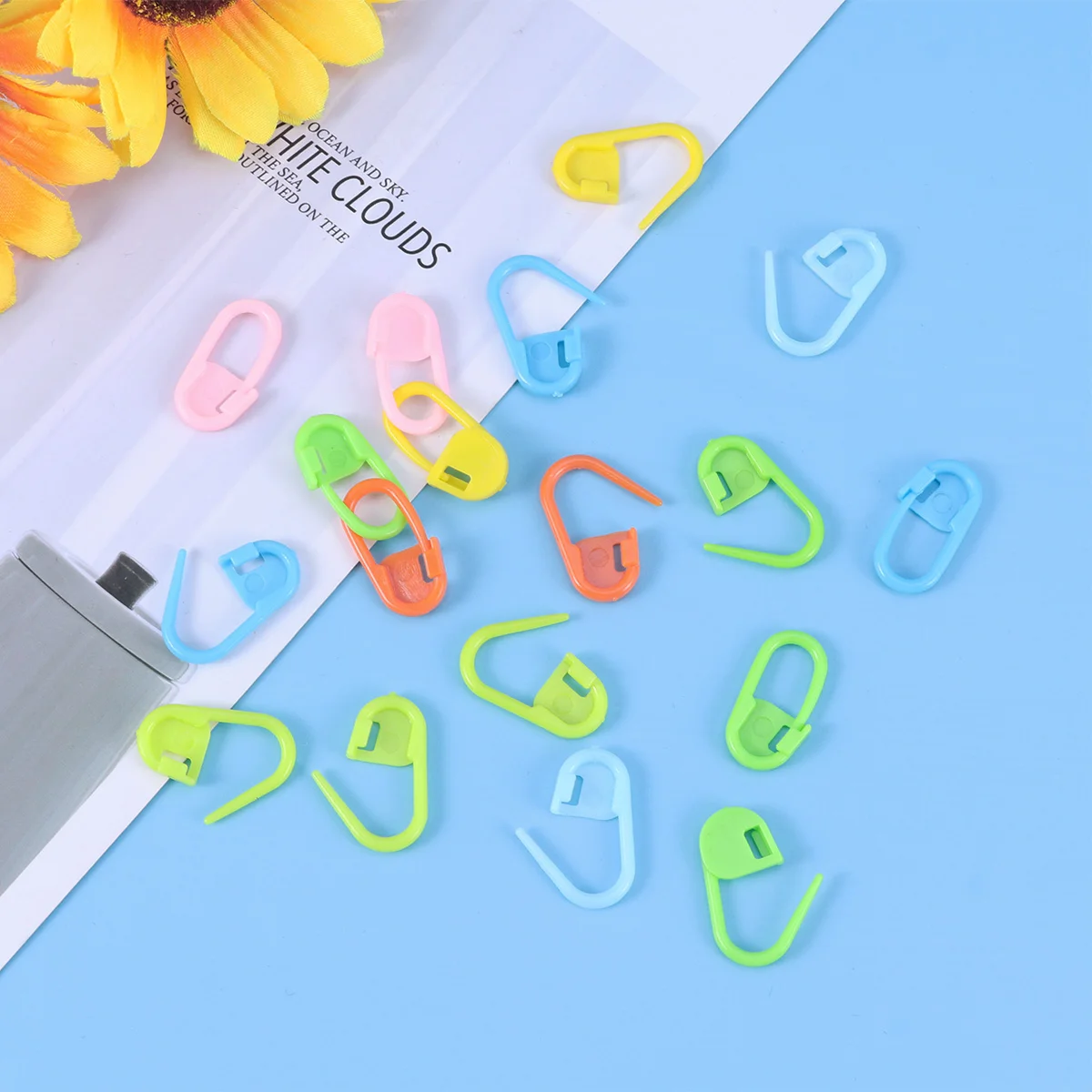 

Pack of 100 Knitting Colorful Crochet Knitting Accessories for Sweater