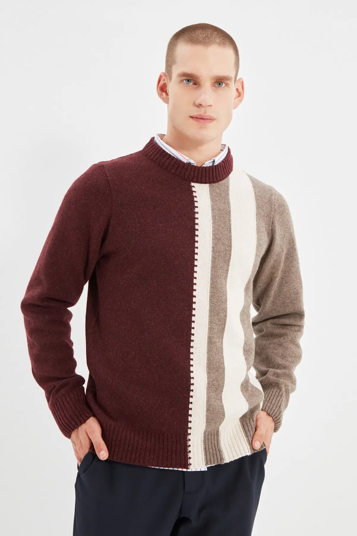 

Trendyol Male Slim Fit Bicycle Lapel Paneled Knitwear Sweater TMNAW22KZ0351