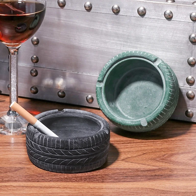 

Retro Tire Shape Ashtray Ash Tray Holder Resin Ashtray Cigarette Smoking Ash Tray for Living Room Home Decorations