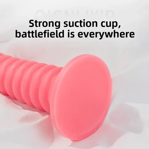 Күйеуін кім жағады? Траннилер орманда бір жігітті трассалайды