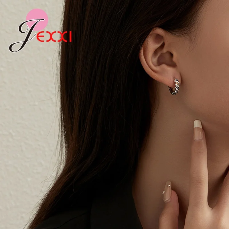 Женские серьги из серебра 925 пробы с инкрустацией