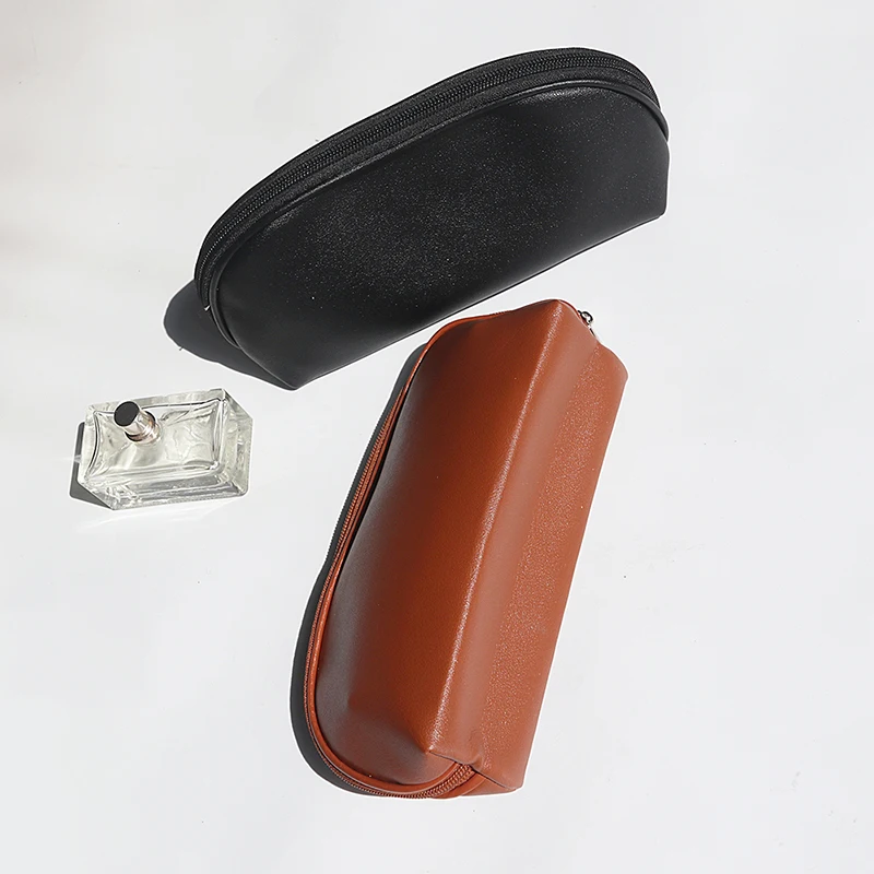 Дорожная косметичка с гравировкой букв персонализированная искусственная кожа