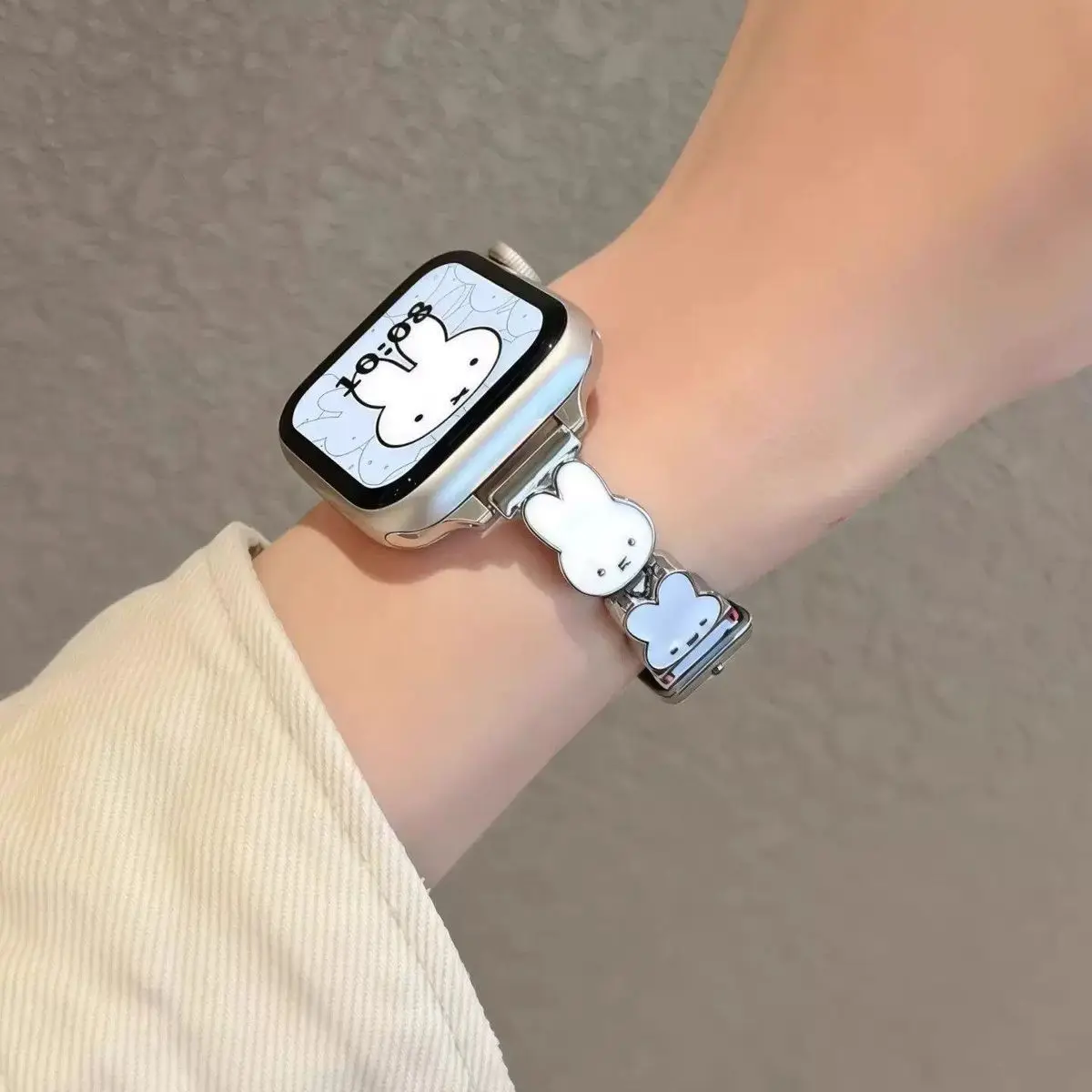 Ремешок для часов IWatchS11 из натуральной кожи в новом стиле с изображением Миффи, милый, очаровательный, изысканный, компактный, нежный. (art.: 3920db31b43ff) - 3920db31b43ff