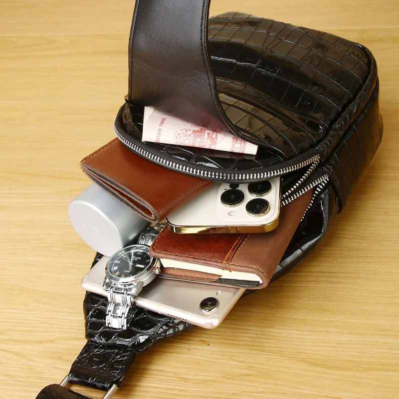 Сумка мужская с крокодиловым узором нагрудная сумочка из натуральной воловьей