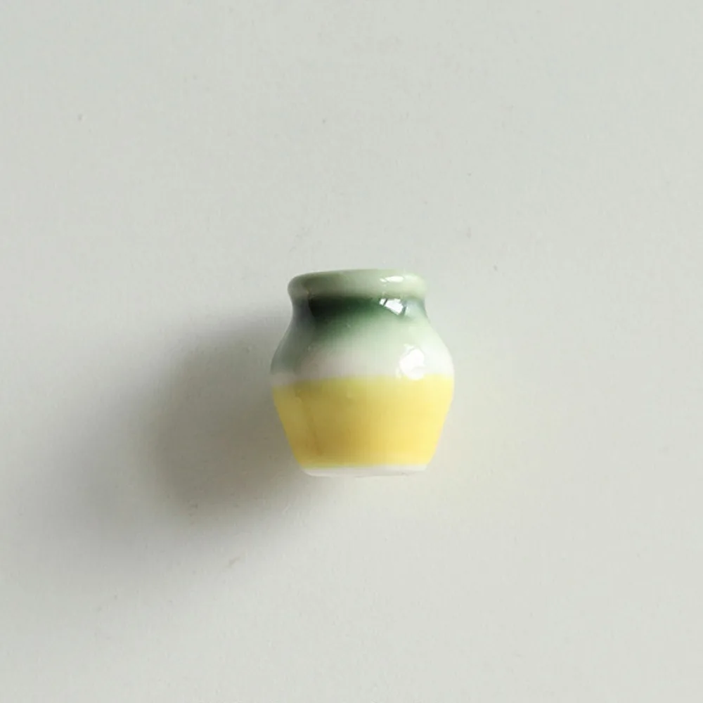 

Мини-керамическая ваза-магнит