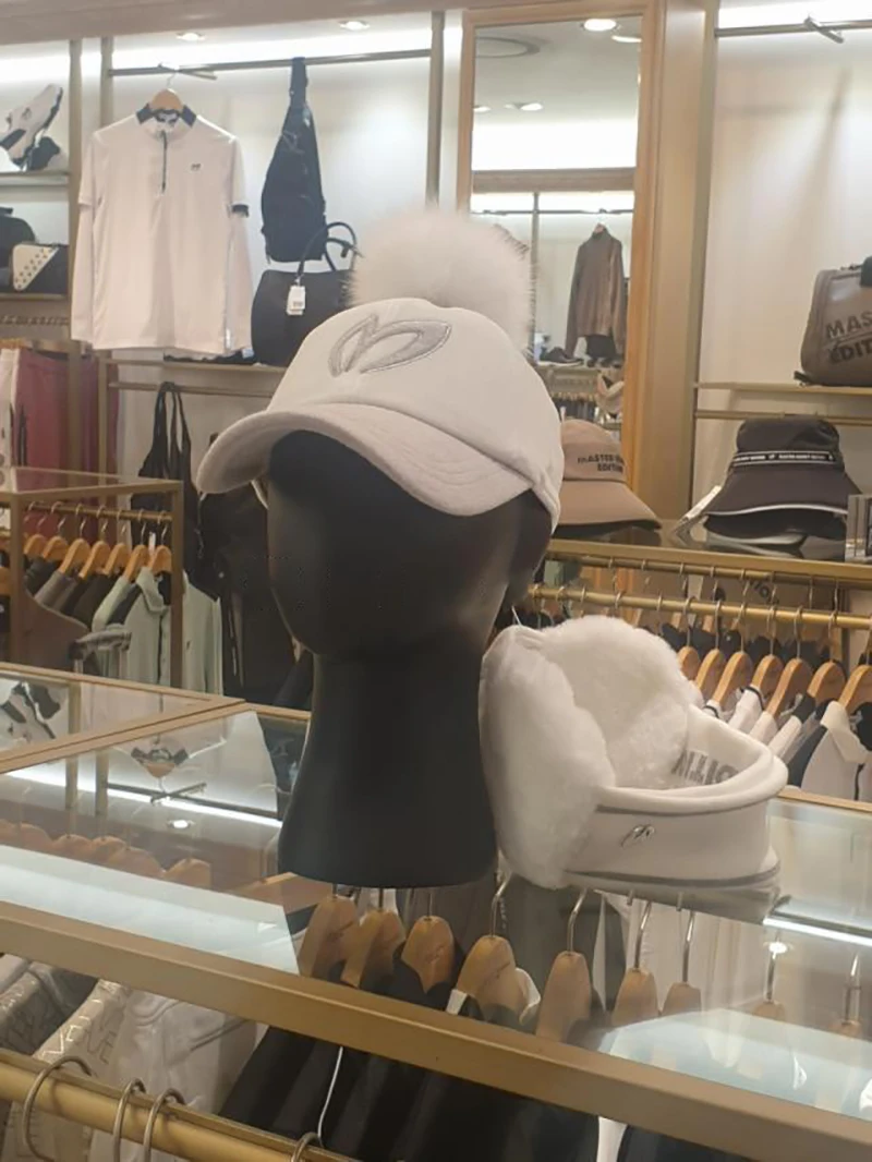 

Golf Hat Autumn/Winter New Women's Golf Caps Warm Hat / Earmuffs