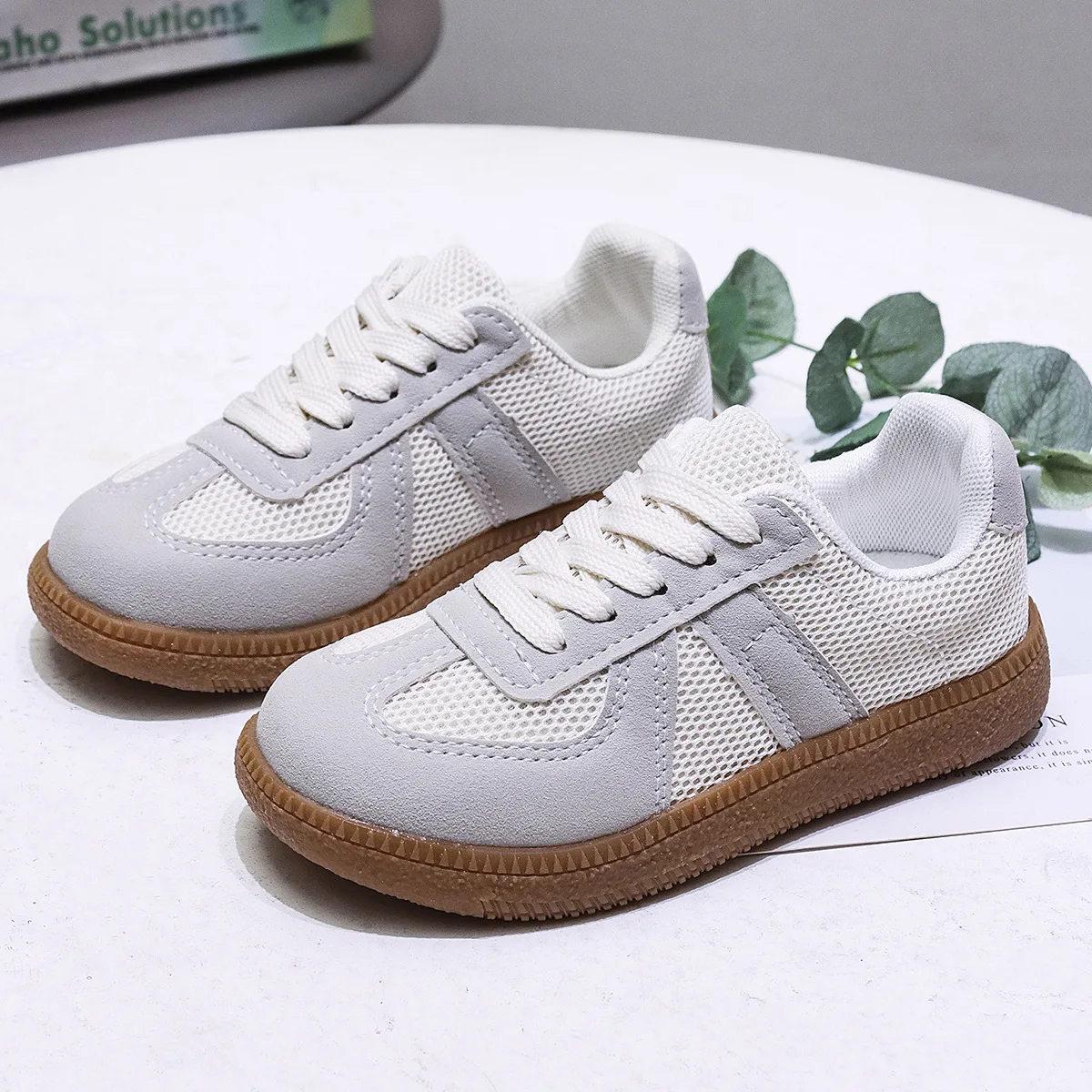 

Классические Серые и белые цветные Повседневные детские кроссовки для девочек обувь 2022 на плоской подошве спортивная обувь для студентов и...