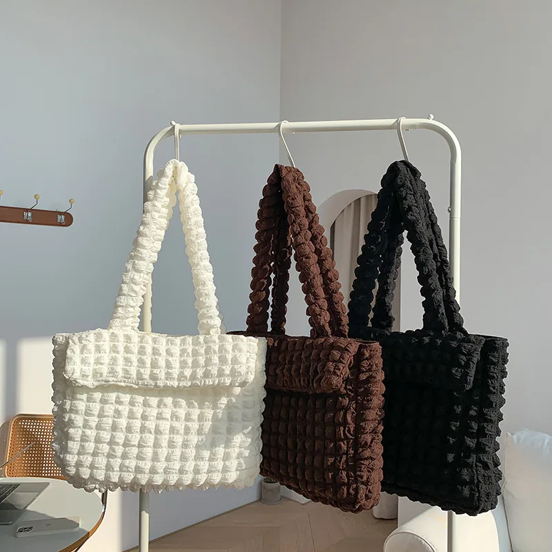 

2023 Pleated Grid Tote Women Nylon Flap Shoulder Bag Padded High-capacity Handbags Ladies Fashion Handle Bags Purses 2022 Ins