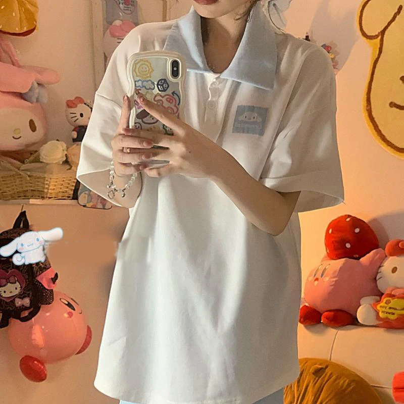 

Kawaii Anime Cinnamoroll, летняя белая рубашка-поло с графическим принтом, одежда для пар Girl, Студенческая рубашка с высоким качеством, подарок на день ...