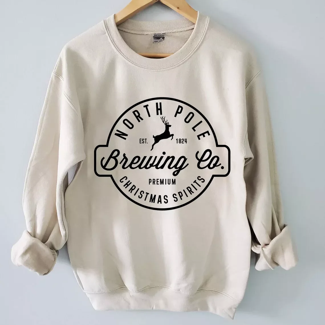 

Women's North Pole Brewing Co Sweatshirt Tops Sweatshirt Graphic Sweatshirts Winter Clothes Women Pullovers