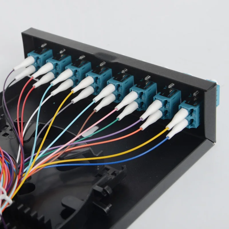 Волоконно-оптическая клеммная коробка 8 портов 16-ядерный настольный тип LC с