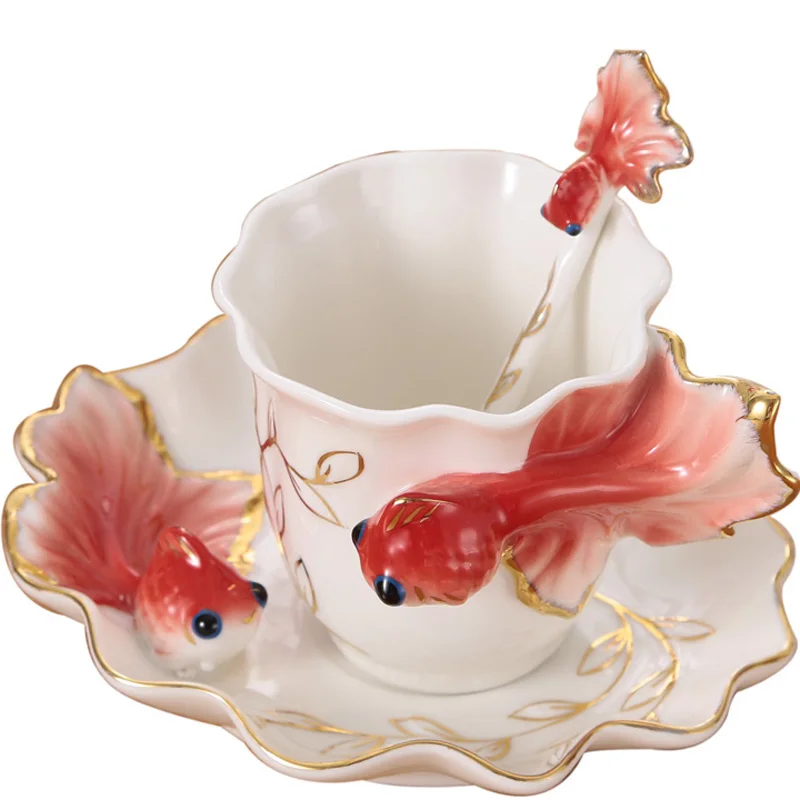 

New Fashion Hand Crafted Porcelain Enamel Goldfish Coffee Cup with Saucer and Spoon Set Porcelain Tea Cup Valentine's Day Gift