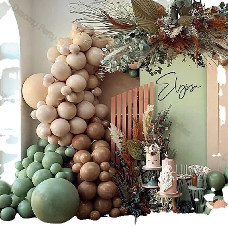 Рисунок 5 - Зелено-коричневая тема в джунглях