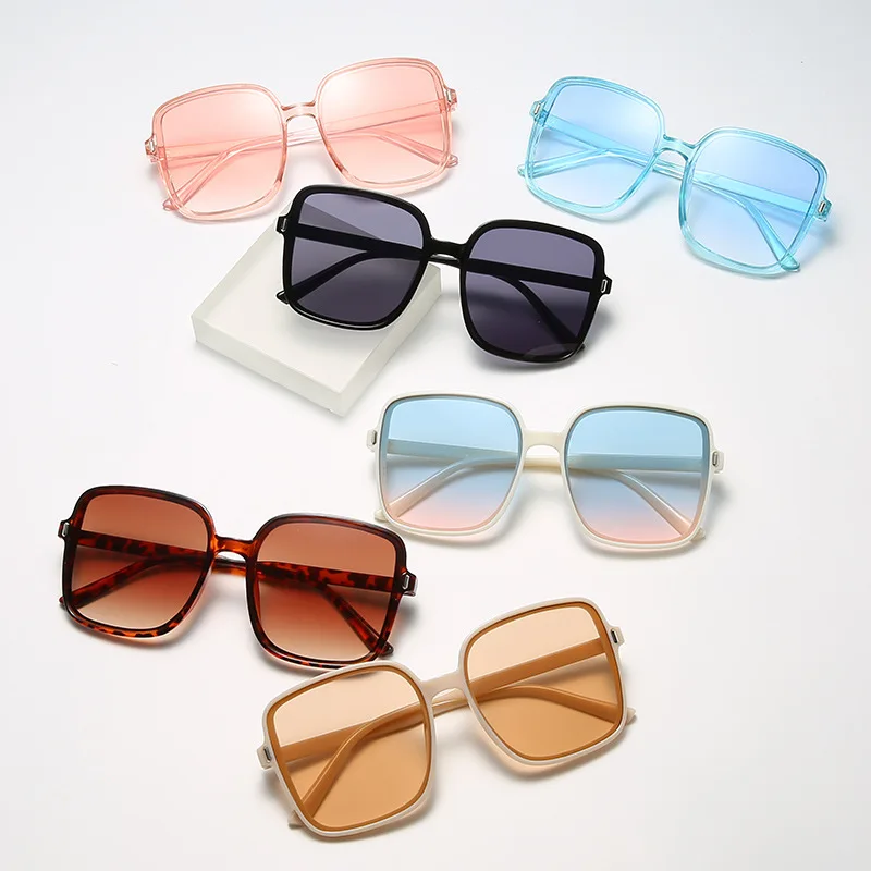 

2023 Luxury Round Gradient Sunglasses Women Metal Curved Temples Ladies UV400 Eyewear Ocean Rimless Sun Glasses Oculos De Sol