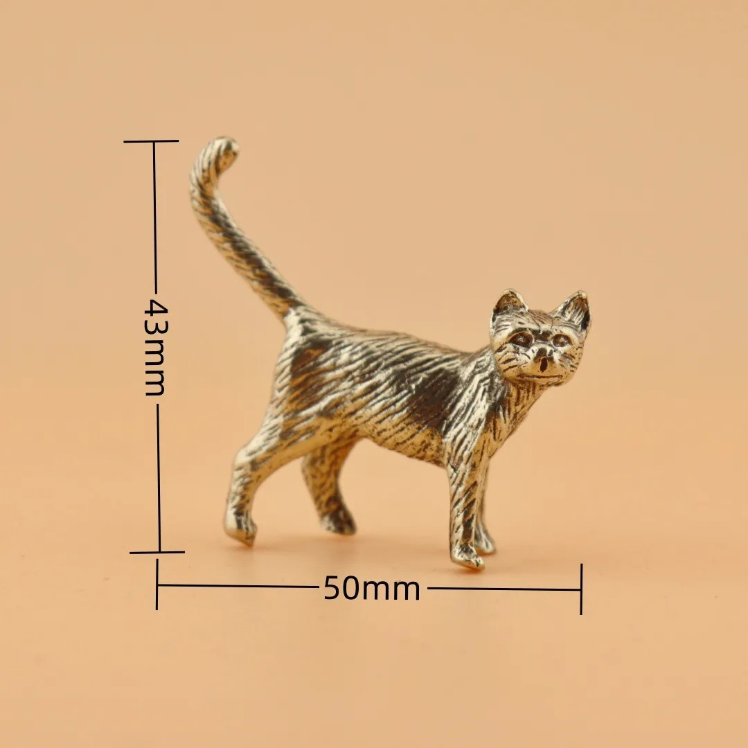 

Фигурка кошки из латуни