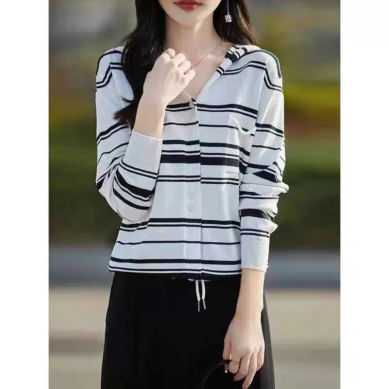 Женская одежда полосатые вязаные топы осень-зима новый трикотаж с капюшоном